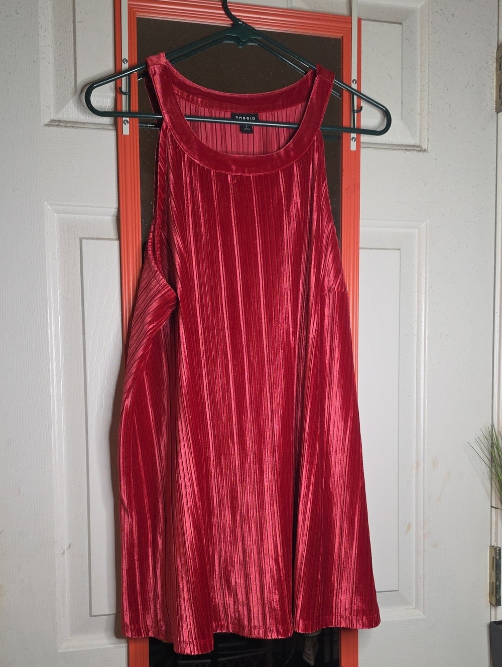 torrid Velvet-Trim Pleated Tank In Bright Pink